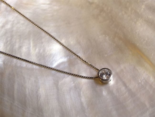 Loumya Gold | Collier | Or Blanc | Oxyde de Zirconium Loumya Gold | Collier | Or Blanc | Oxyde de Zirconium