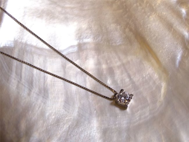 Loumya Gold | Collier | Or Blanc | Oxyde de Zirconium Loumya Gold | Collier | Or Blanc | Oxyde de Zirconium