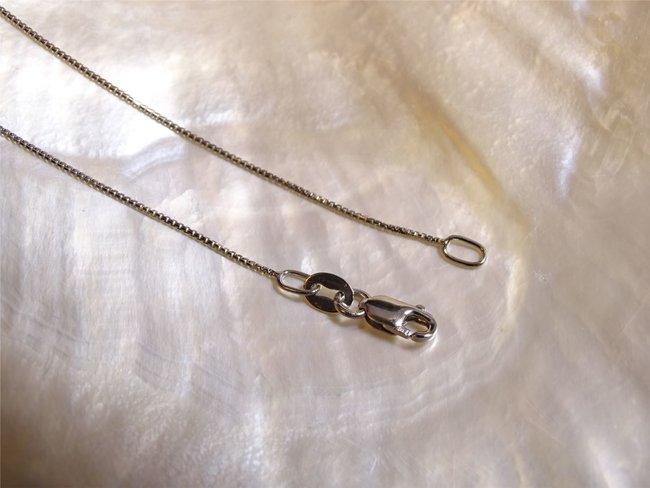 Loumya Gold | Collier | Or Blanc | Oxyde de Zirconium Loumya Gold | Collier | Or Blanc | Oxyde de Zirconium