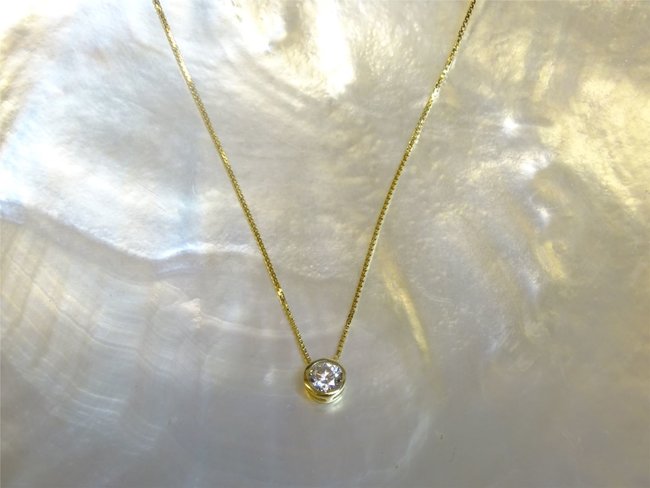 Loumya Gold | Collier | Or Jaune | Oxyde de Zirconium Loumya Gold | Collier | Or Jaune | Oxyde de Zirconium