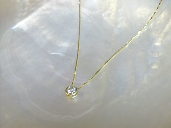 Loumya Gold | Collier | Or Jaune | Oxyde de Zirconium Loumya Gold | Collier | Or Jaune | Oxyde de Zirconium