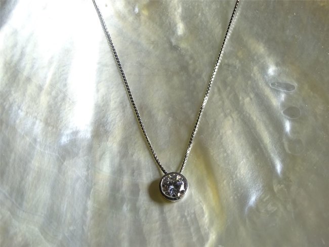 Loumya Gold | Collier | Or Blanc | Oxyde de Zirconium | 5mm Loumya Gold | Collier | Or Blanc | Oxyde de Zirconium | 5mm