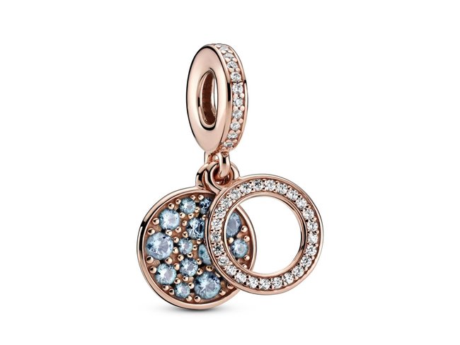 Pandora | Charm | Double Médaillon Bleu Clair | 789186C03 Pandora | Charm | Double Médaillon Bleu Clair | 789186C03