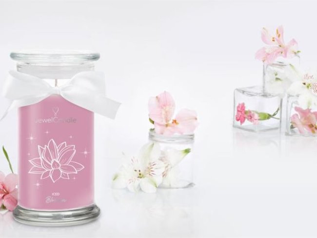 JewelCandle | Iced Blossom | Edition Swarosvki | Dès 32€95 JewelCandle | Iced Blossom | Edition Swarosvki | Dès 32€95
