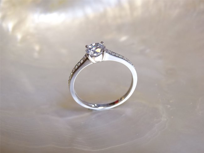 Loumya Gold | Bague | Or Blanc | Oxyde de Zirconium | OR12943 Loumya Gold | Bague | Or Blanc | Oxyde de Zirconium | OR12943