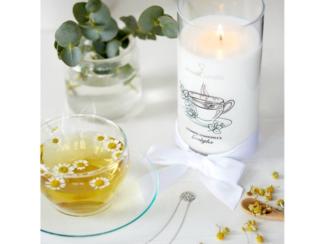 JewelCandle | AROMATIC CHAMOMILE & EUCALYPTUS | Dès 32€95 JewelCandle | AROMATIC CHAMOMILE & EUCALYPTUS | Dès 32€95