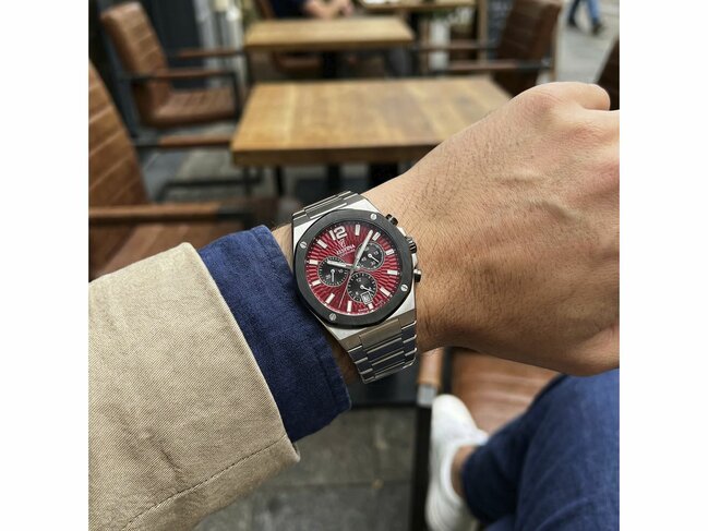 Festina | Homme | Quartz | Chrono | Swiss Made Vallée | 42.6mm |  F22017/1